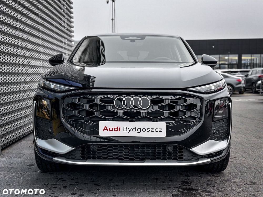 Audi Q3 Sportback - 11