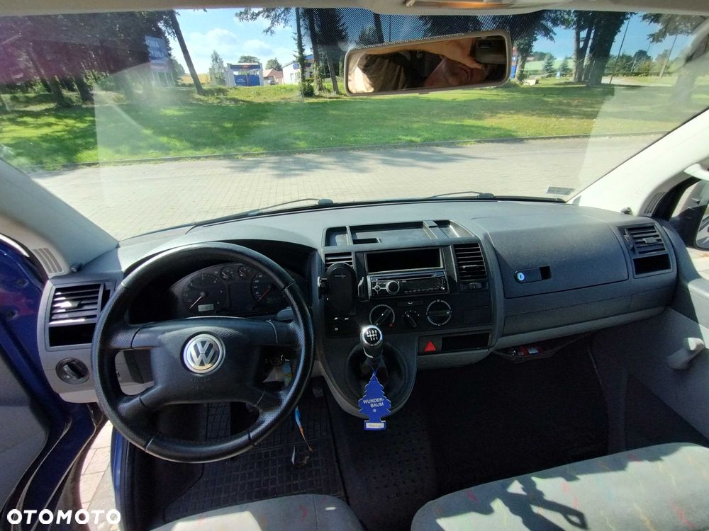 Volkswagen Transporter - 2