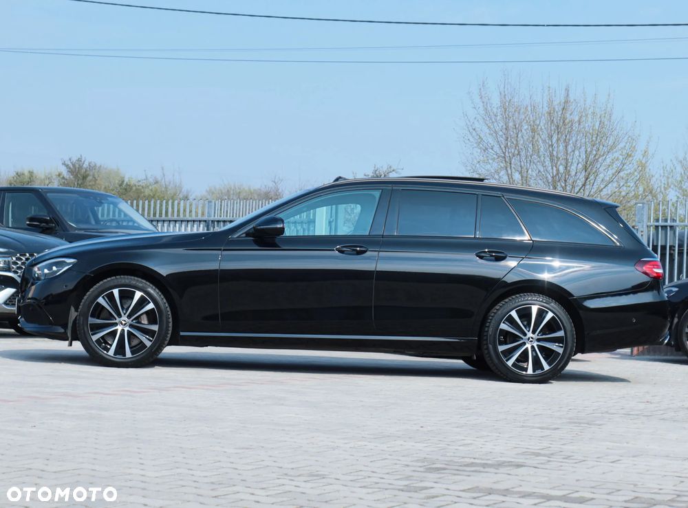 Mercedes-Benz Klasa E 300 9G-TRONIC Night Edition - 31