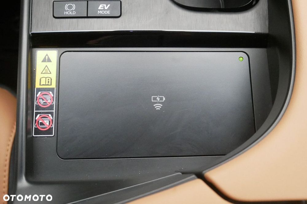 Lexus ES 300h Business Edition - 22