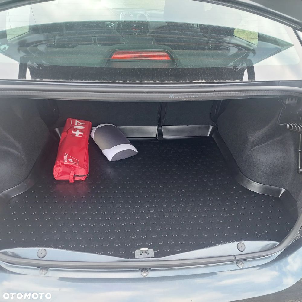 Dacia Logan 1.0 SCe Access - 4