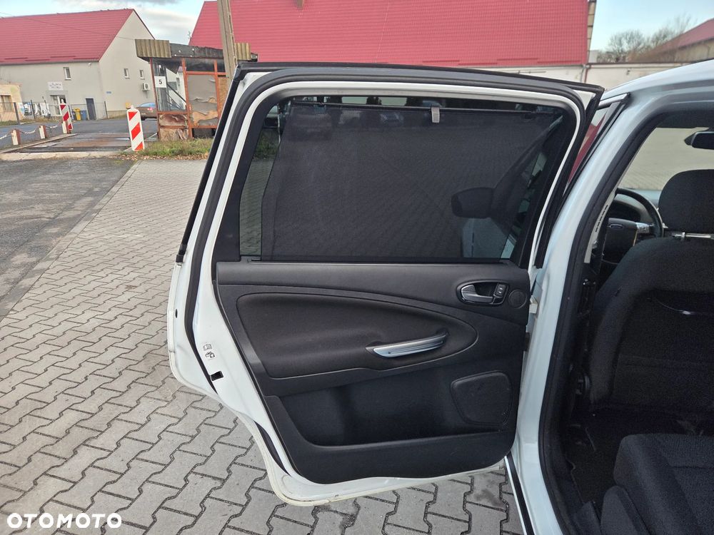 Ford S-Max 2.0 TDCi DPF Titanium X - 30