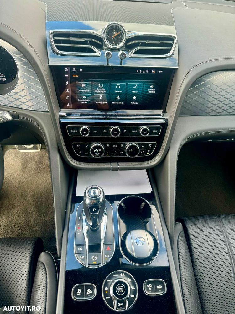 Bentley Bentayga - 12