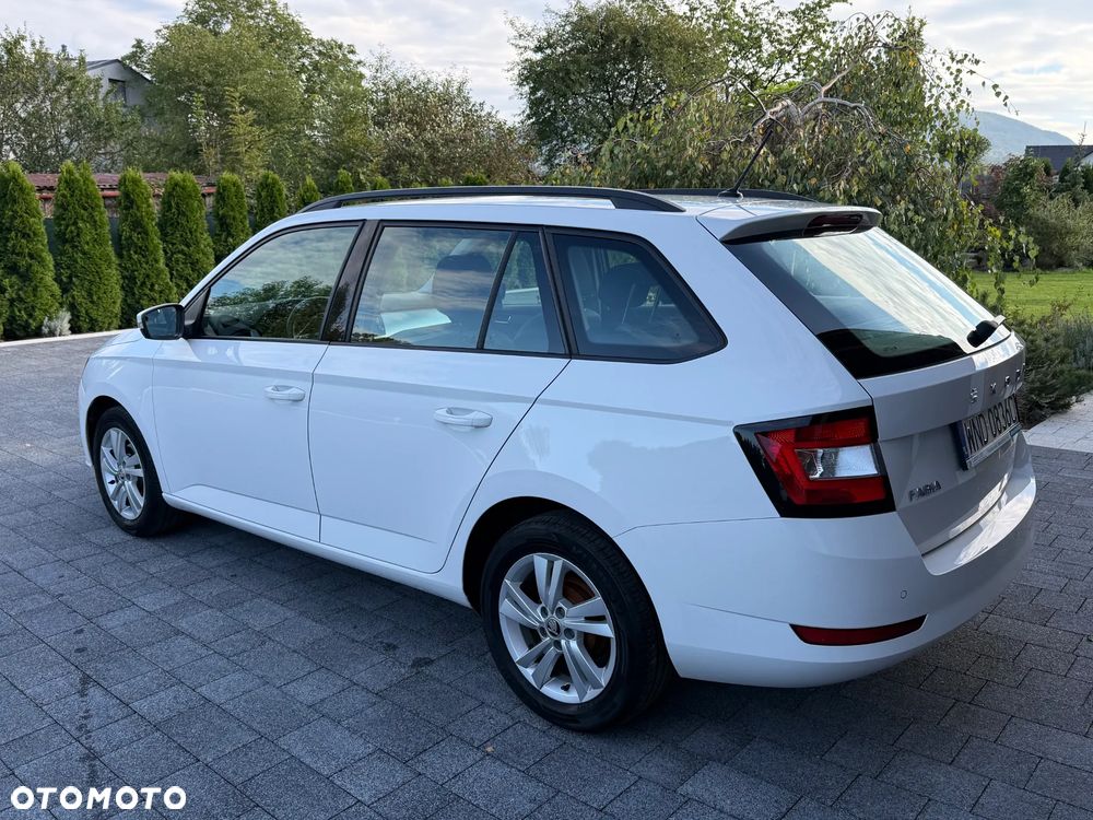 Skoda Fabia 1.0 TSI Ambition - 4