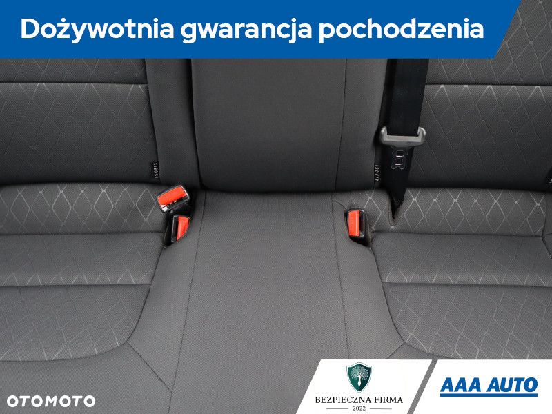 Kia Rio - 11