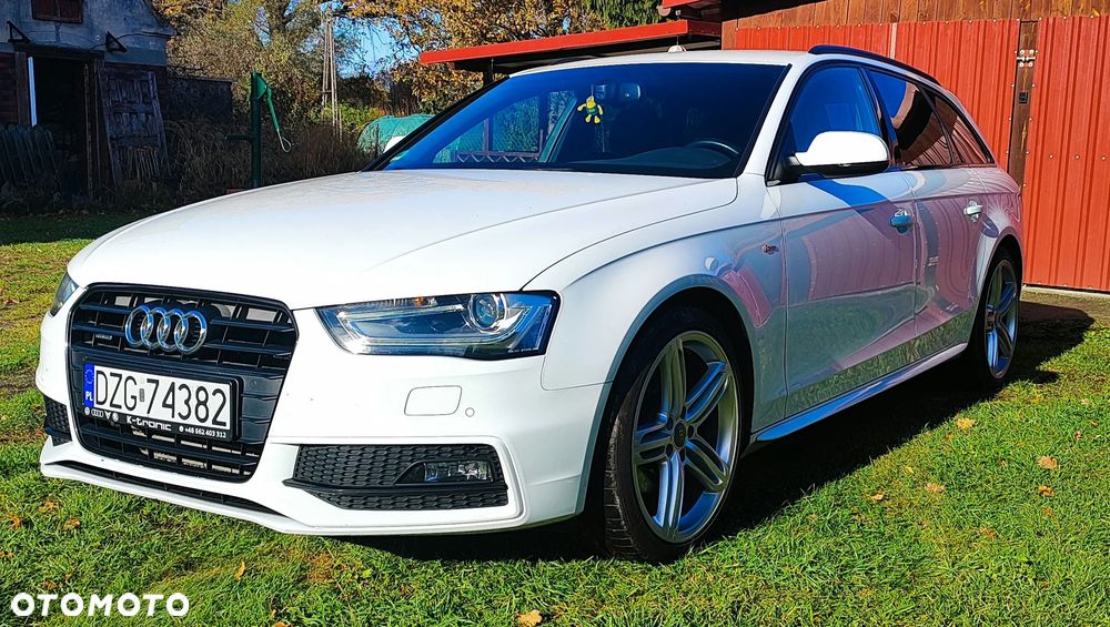 Audi A4 Avant 2.0 TDI DPF quattro S tronic S line Sportpaket - 4