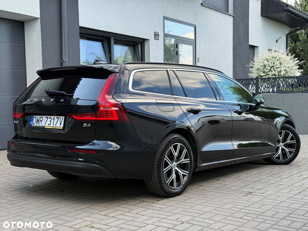 Volvo V60 B4 D Geartronic Momentum Pro - 4