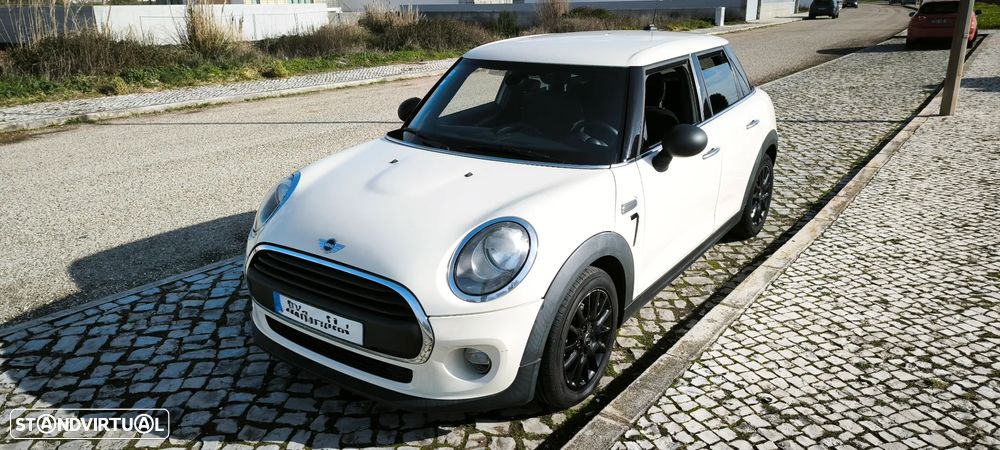 MINI 5 Portas One D - 15