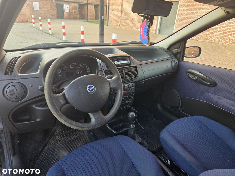 Fiat Punto 1.2 8V Active - 6