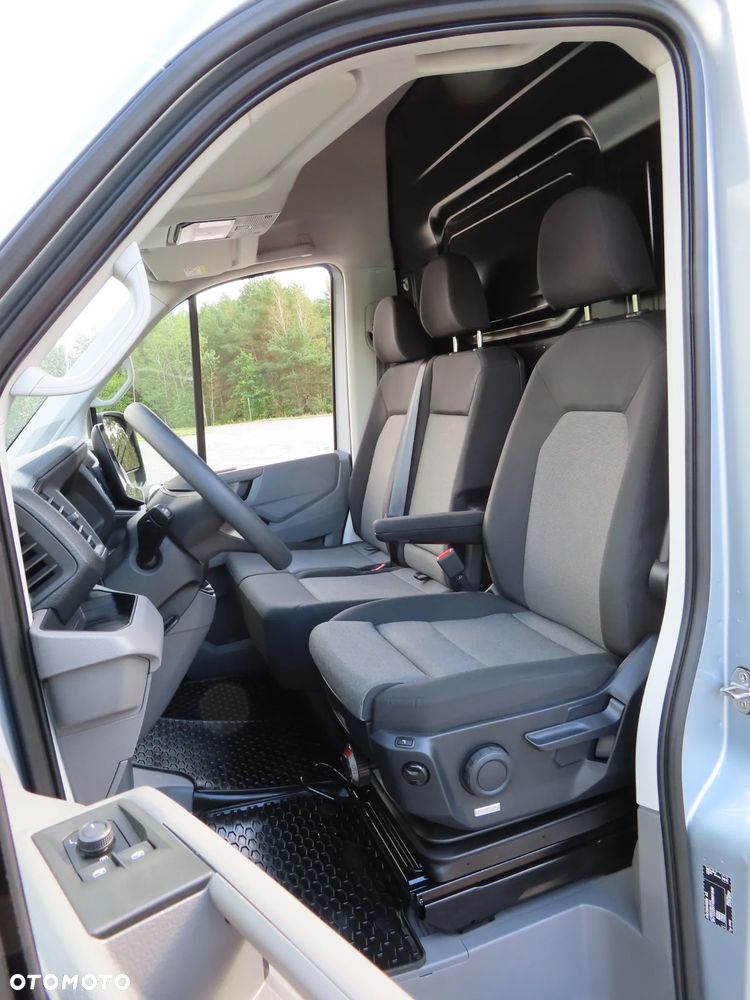 Volkswagen Crafter 35 Furgon Blaszak 2.0 TDI 140 KM L4H2 Wysoki Dach Rozstaw Osi 4490 mm DUŻA Ładowność 1136 Kg FULL LED STAN NOWY GWARANCJA FABRYCZNA OKAZJA - 26