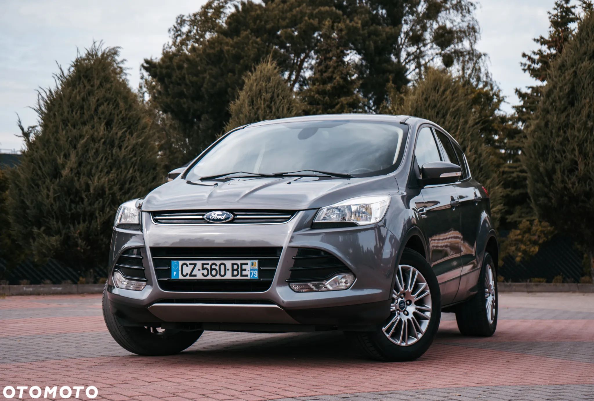 Ford Kuga 2.0 TDCi 2x4 Titanium - 1