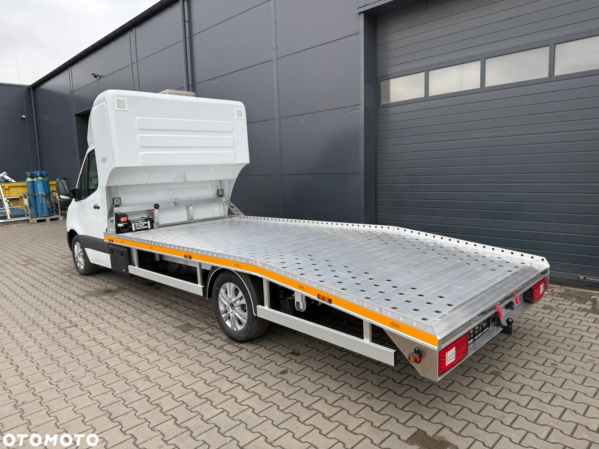 Mercedes-Benz Sprinter - 6