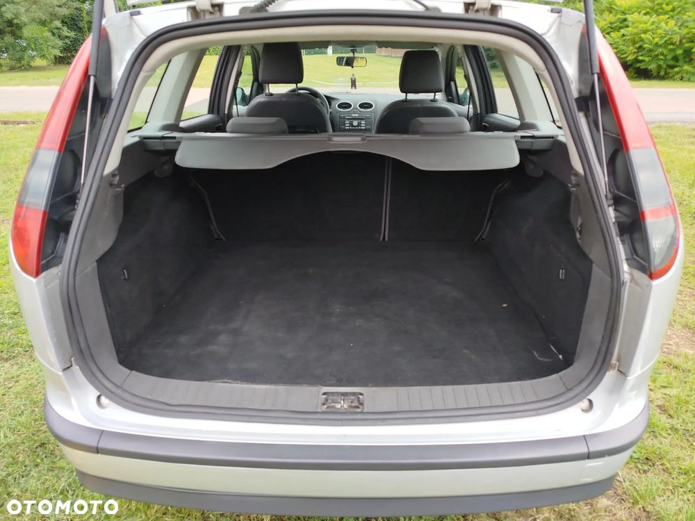 Ford Focus 1.6 TDCi Ambiente - 11