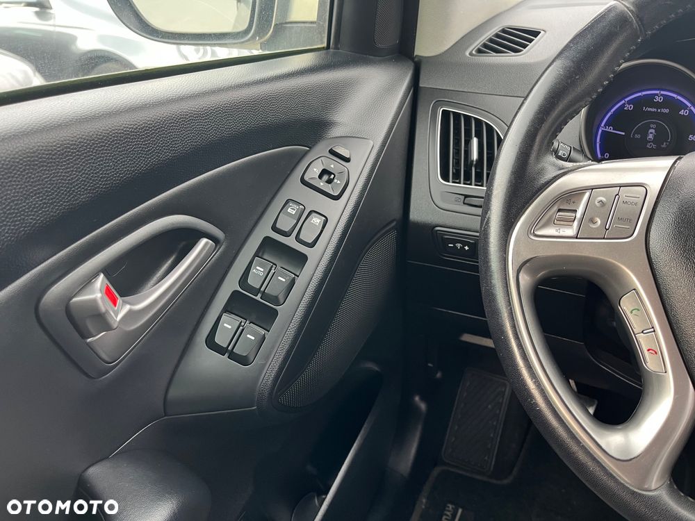 Hyundai ix35 2.0 CRDi Premium 2WD - 13