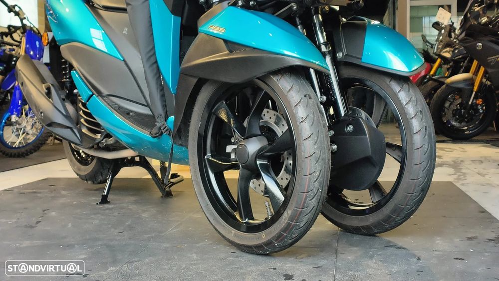Yamaha Tricity 125 - 3