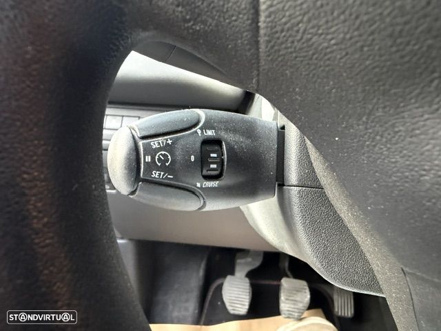 Peugeot 208 1.4 HDi Access - 12