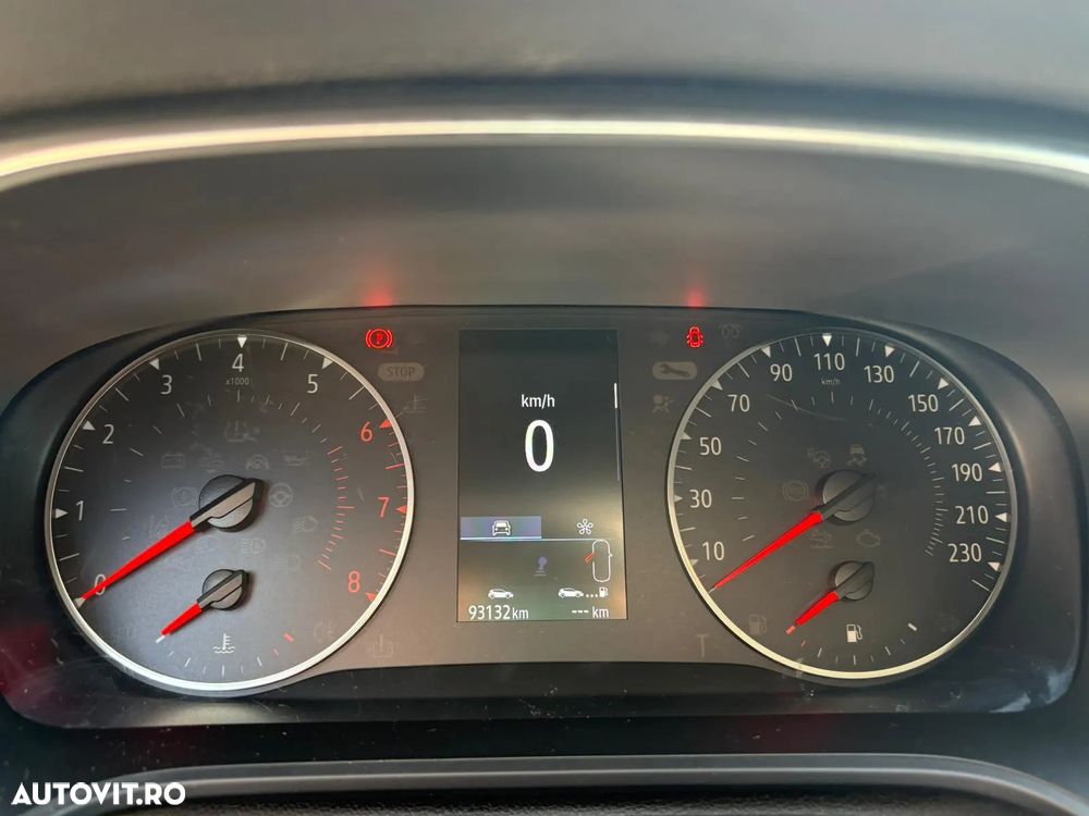 Renault Megane TCe Zen - 5