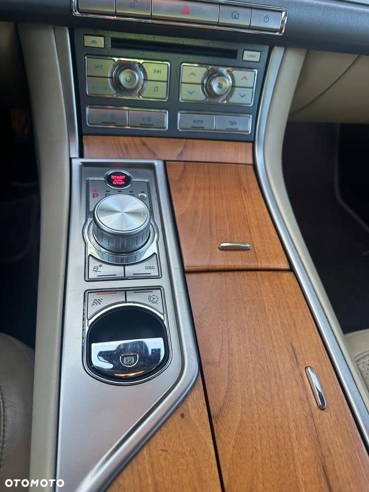 Jaguar XF 5.0 V8 Luxury - 17