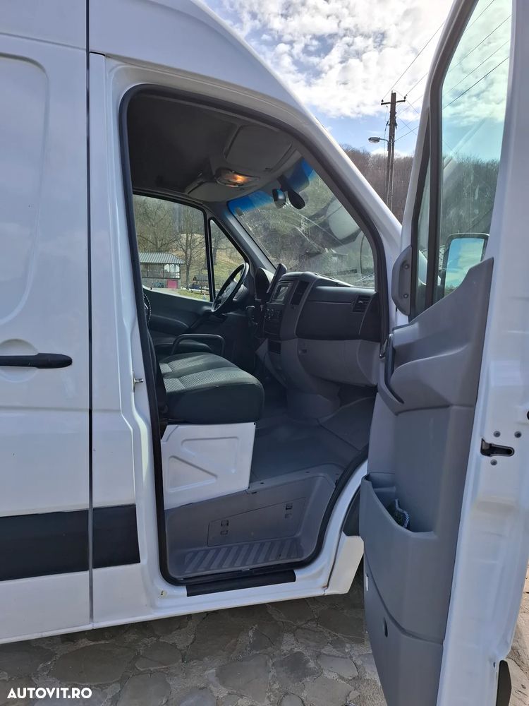 Mercedes-Benz Sprinter - 4