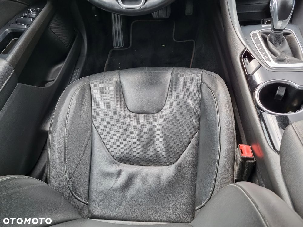 Ford Mondeo - 25