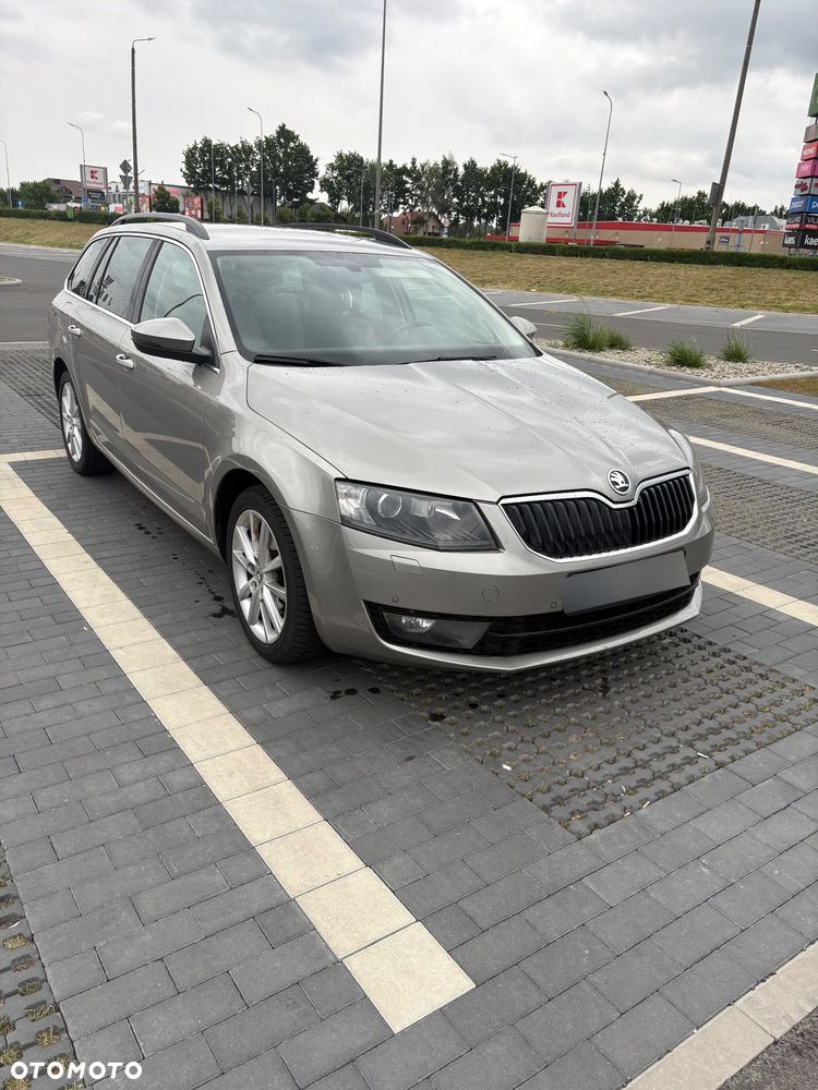 Skoda Octavia 2.0 TDI Elegance DSG - 4