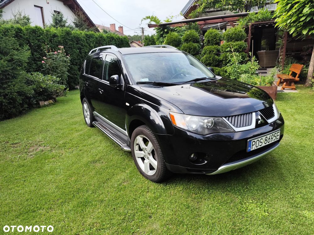 Mitsubishi Outlander - 3