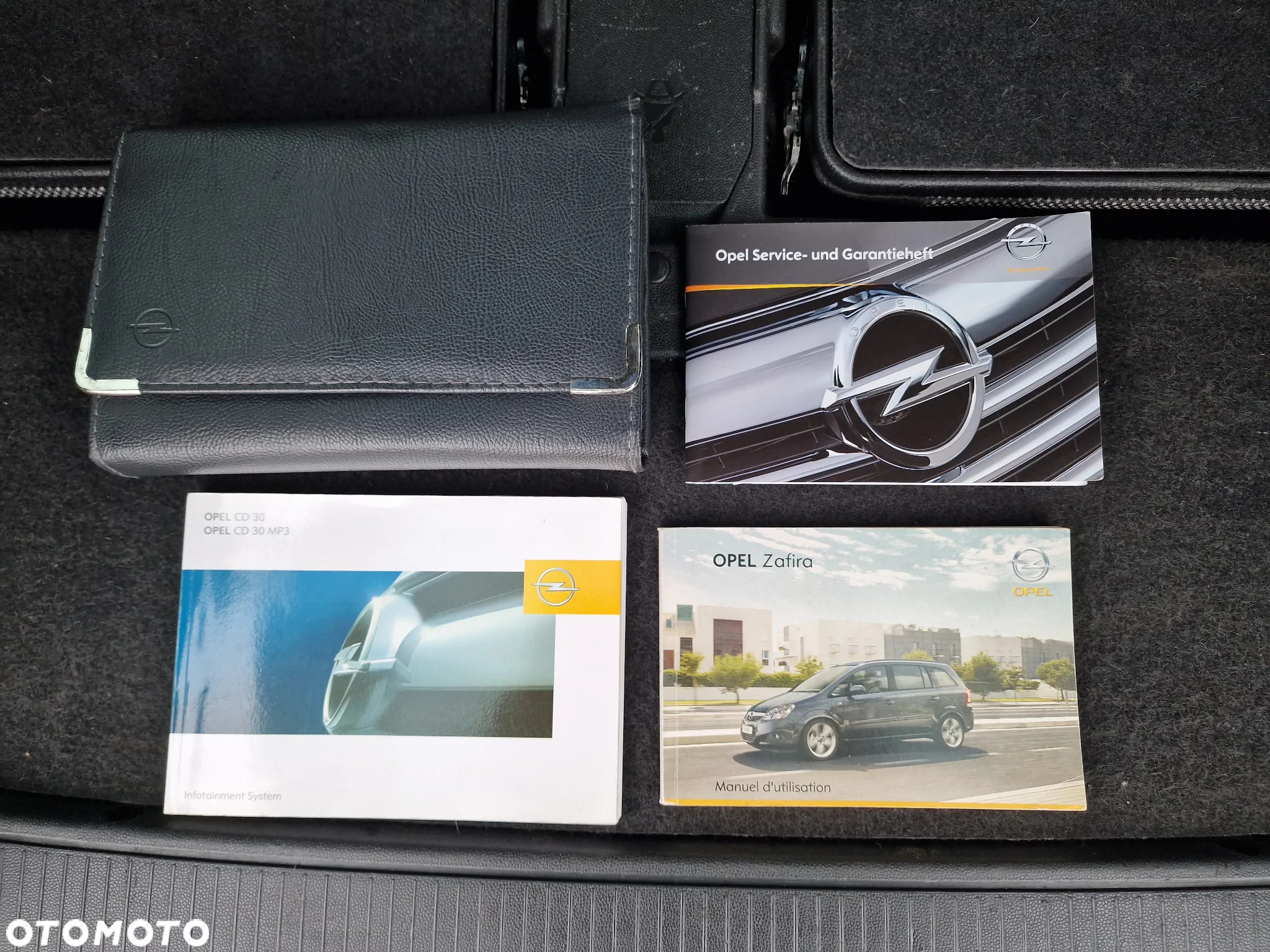 Opel Zafira 1.8 Cosmo - 30