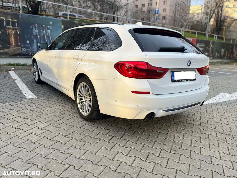 BMW Seria 5 520d Touring Aut. Sport Line - 9
