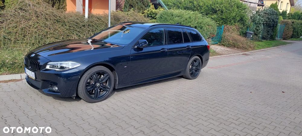 BMW Seria 5 530d xDrive Touring Sport-Aut - 12
