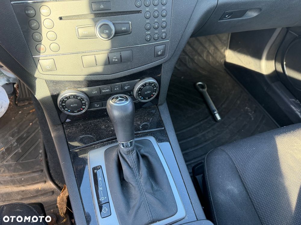 Mercedes-Benz Klasa C 230 7G-TRONIC - 20