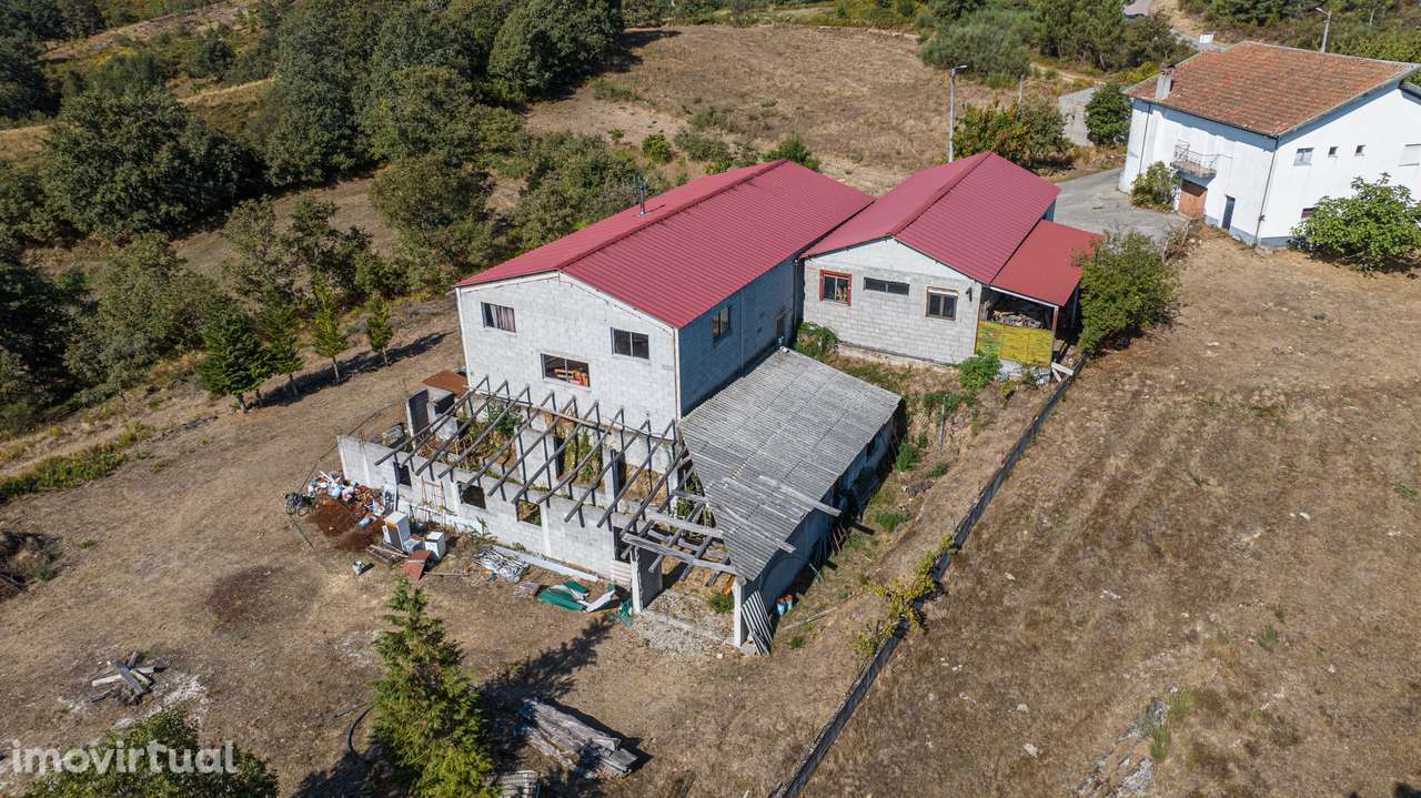 Armazém | Morgade – Montalegre - Grande imagem: 2/13