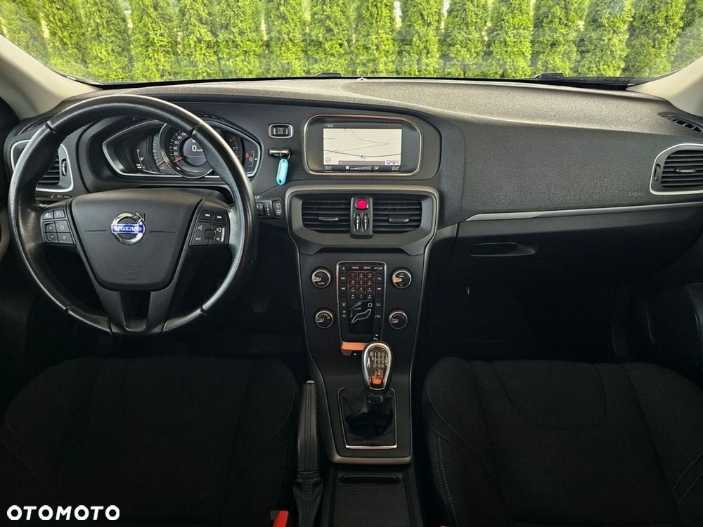 Volvo V40 - 26
