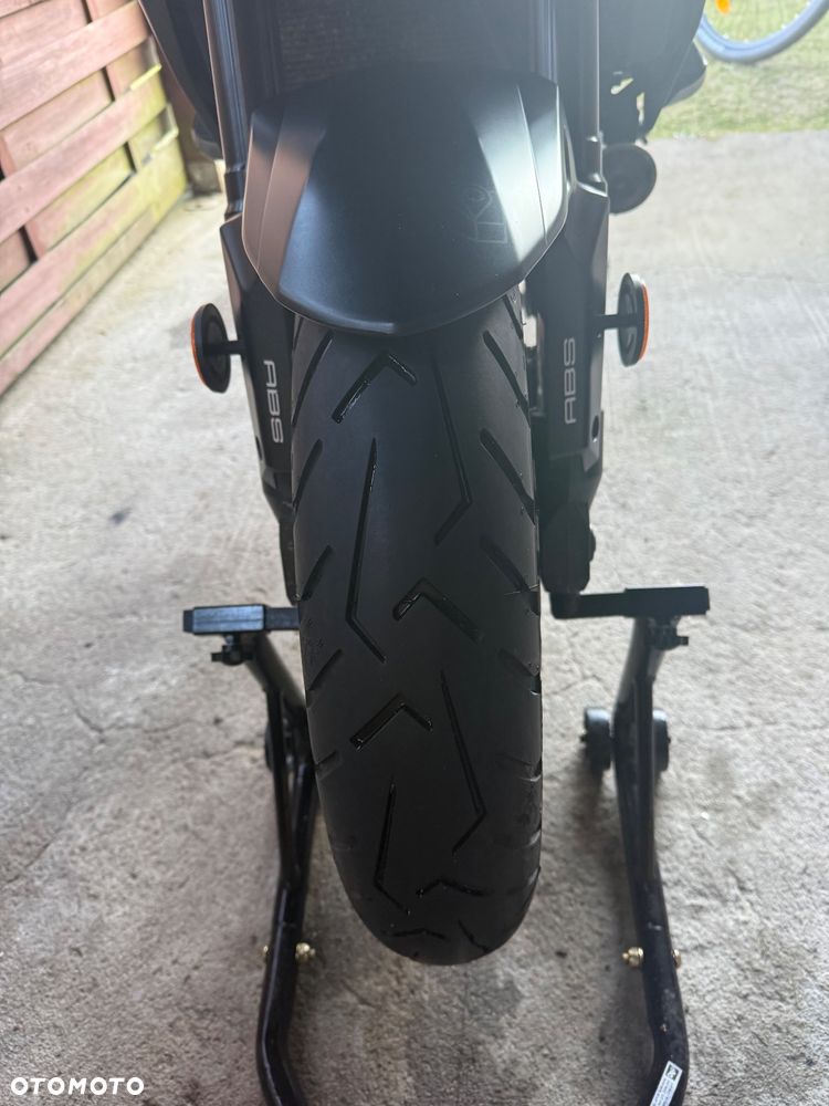 Kawasaki Versys 650 - 8