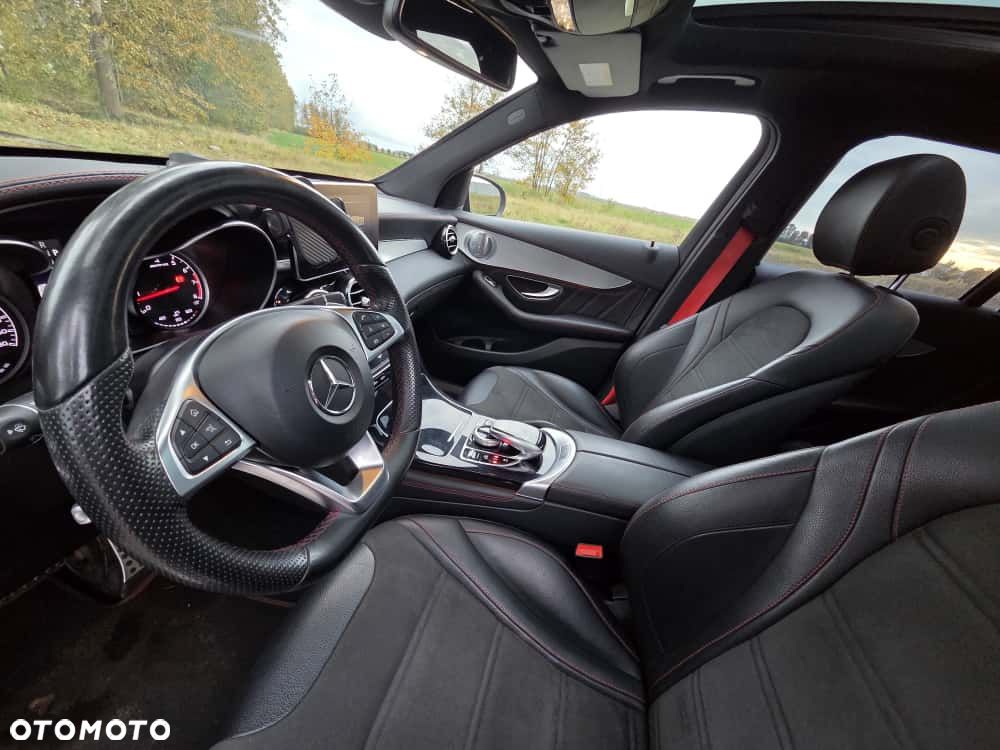 Mercedes-Benz GLC - 11