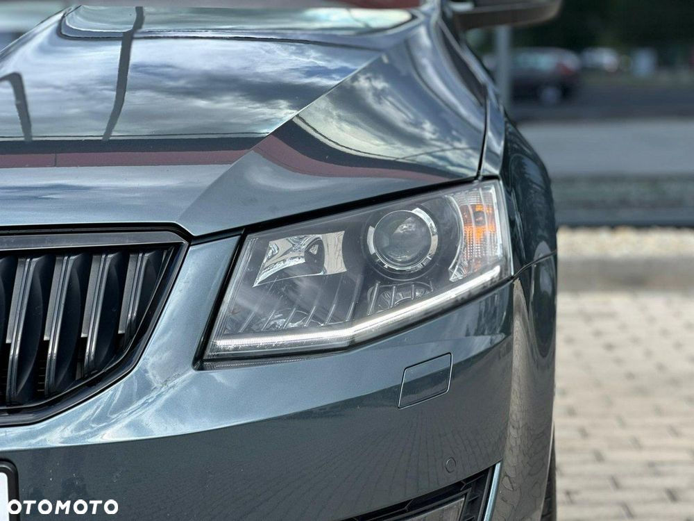 Skoda Octavia 2.0 TDI Ambition DSG - 6
