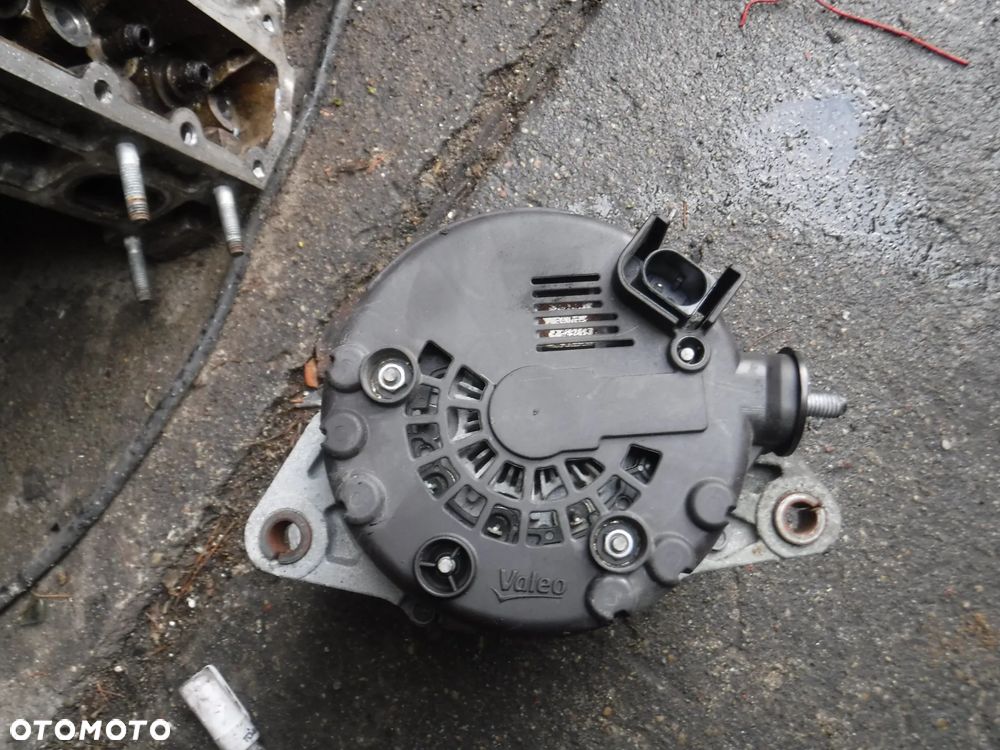 Kia Sportage IV Hyundai Tuscon II alternator 2.0 CRDI 37300-2F350 - 2