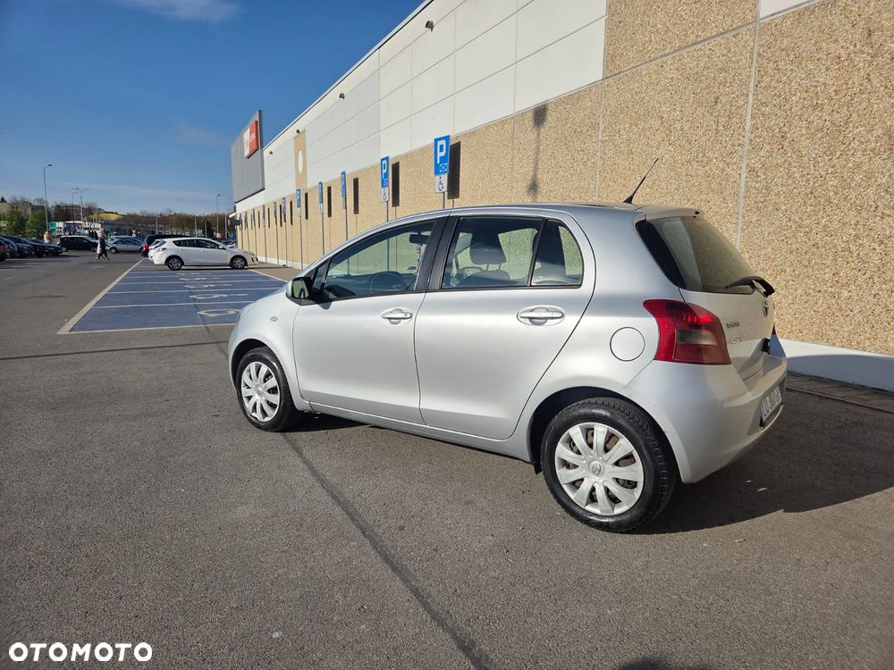 Toyota Yaris 1.4 D-4D Sol - 4