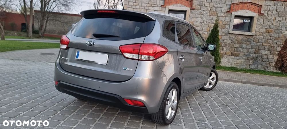 Kia Carens 1.6 GDI Dream Team Edition - 11