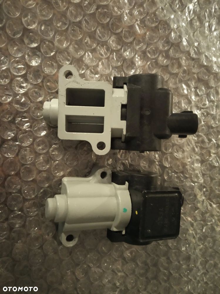 Silniczek silnik krokowy Hyundai sonata KIA MAGENTIS 98-05 carnival 99-02 carens OPTIMA REGAL II 2.0 1.8 1.6 2.5 35150-23500 35150-38710 0K56T13627 diesel benzyna 3515023500 3515038710 35150-38700 - 1