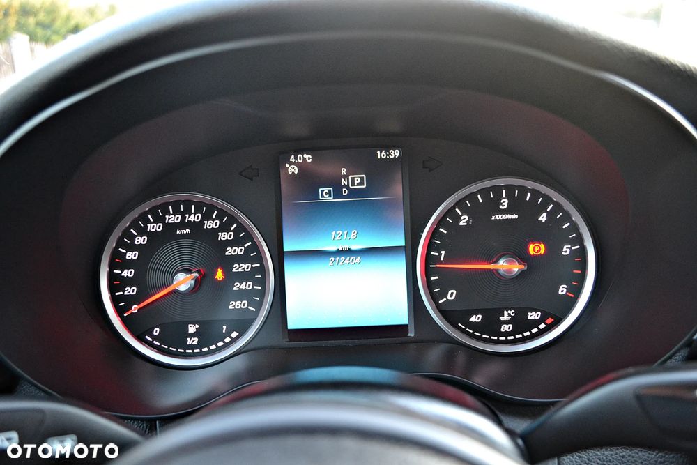 Mercedes-Benz Klasa C 220 d 9G-TRONIC Exclusive - 35