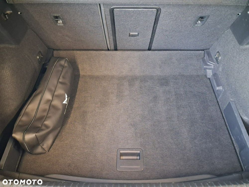 Cupra Formentor - 16