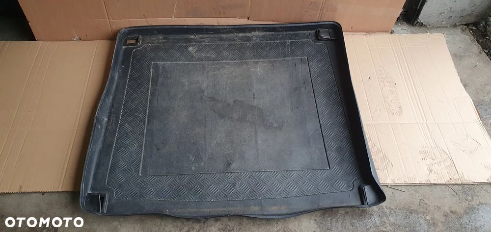 Podłoga wykładzina guma bagażnika Peugeot 407 SW - 1