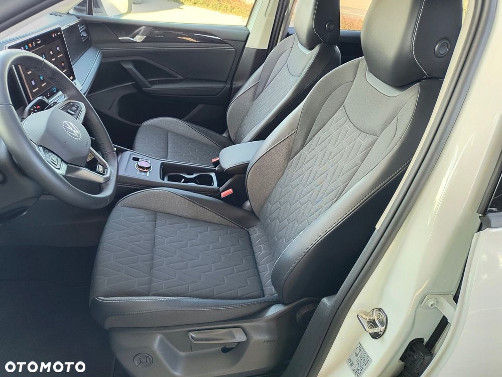 Volkswagen Tiguan - 13