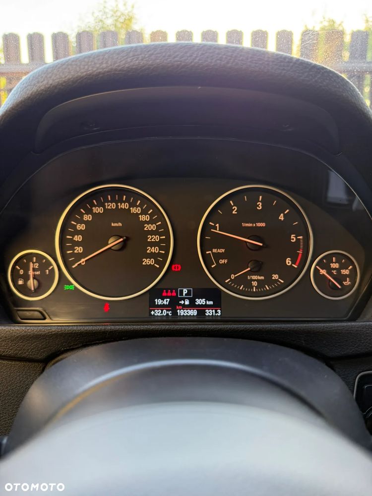 BMW 3GT 320d Luxury Line - 17