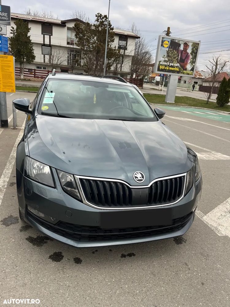 Skoda Octavia 2.0 TDI DSG Ambition - 4