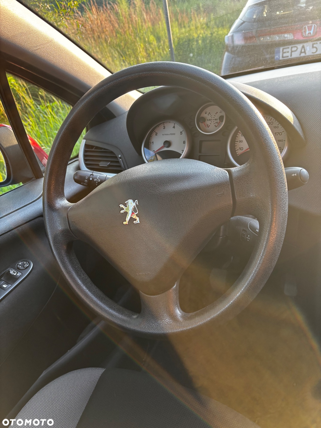 Peugeot 207 - 12