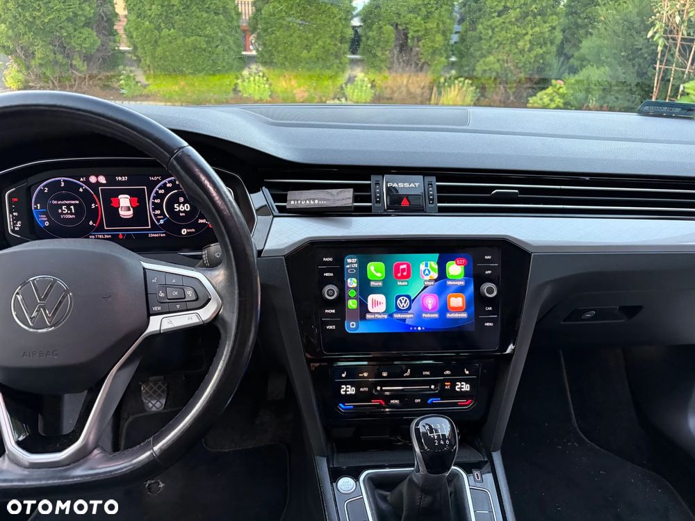 Volkswagen Passat 2.0 TDI EVO Business - 17