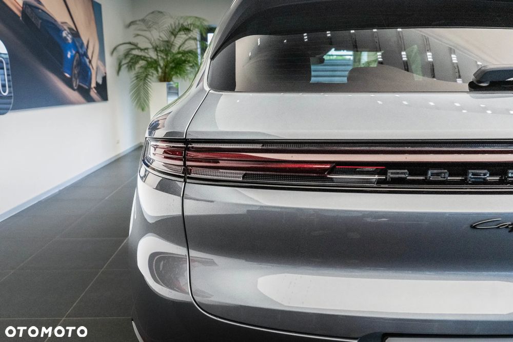 Porsche Cayenne E-Hybrid PHEV Black Edition - 35