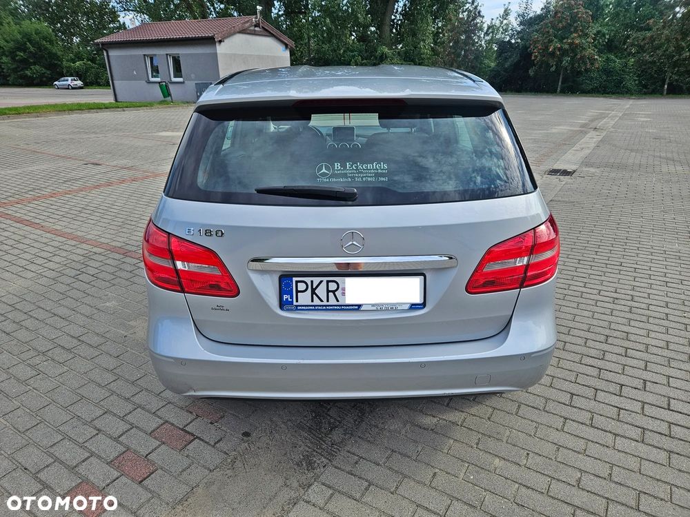 Mercedes-Benz Klasa B 180 (BlueEFFICIENCY) - 22