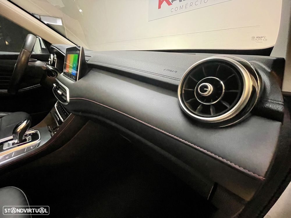 MG EHS 1.5 T-GDI Plug-in Hybrid Luxury - 30